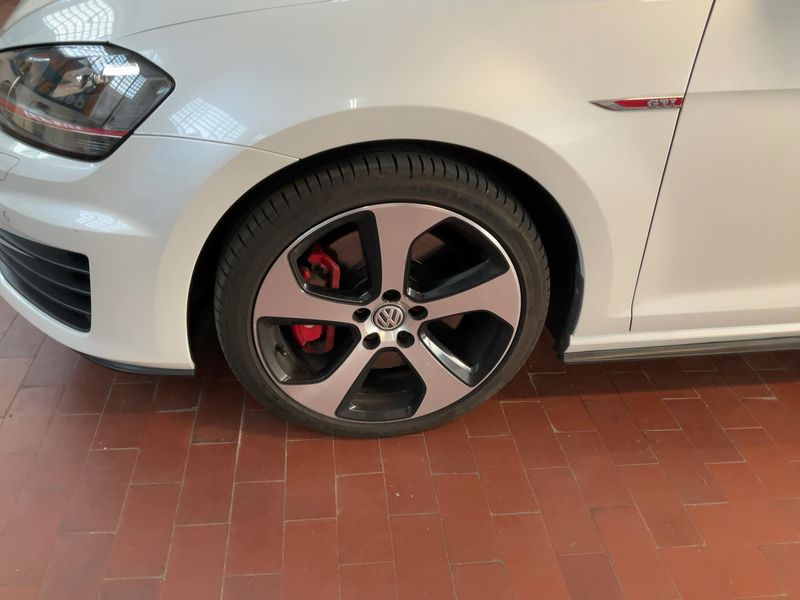 Volkswagen Golf VII 2.0 TFSI GTI "Performance" BlueMotion Tech 2016 – снимка 3