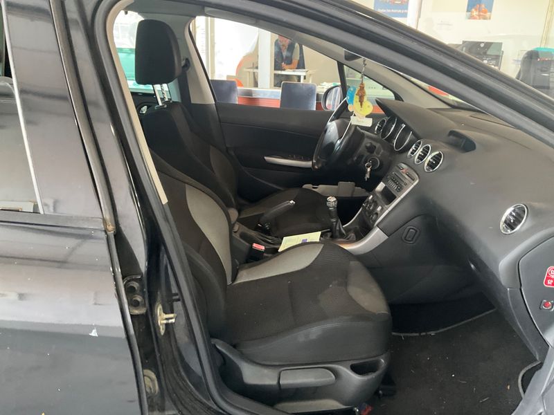Peugeot 308 1.6 HDi Active 2012 – снимка 3