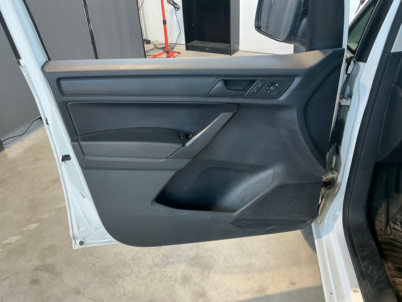 Volkswagen Caddy 2.0 TDI Maxi Conceptline 4Motion BlueMotion Tech 2019 – снимка 39