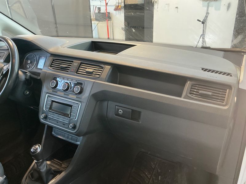 Volkswagen Caddy 2.0 TDI Maxi Conceptline 4Motion BlueMotion Tech 2019 – снимка 42