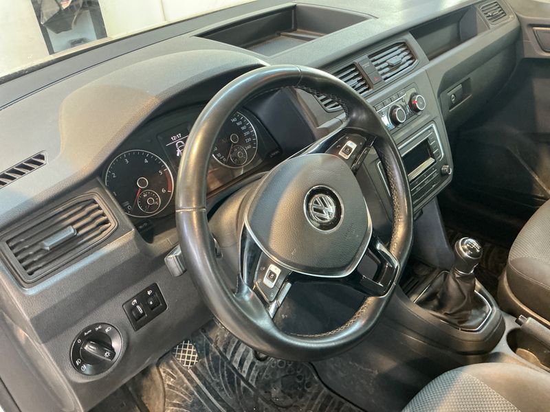 Volkswagen Caddy 2.0 TDI Maxi Conceptline 4Motion BlueMotion Tech 2019 – снимка 44