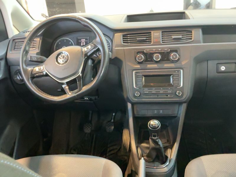 Volkswagen Caddy 2.0 TDI Maxi Conceptline 4Motion BlueMotion Tech 2019 – снимка 18