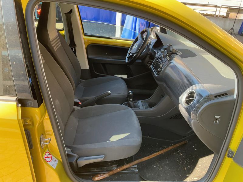 Volkswagen up! 1.0 Black Style 2020 – снимка 16