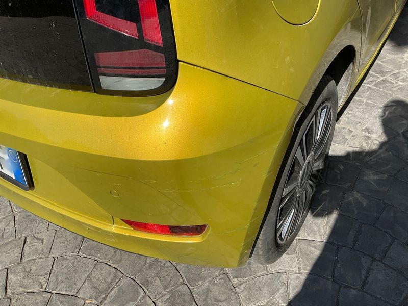 Volkswagen up! 1.0 Black Style 2020 – снимка 32