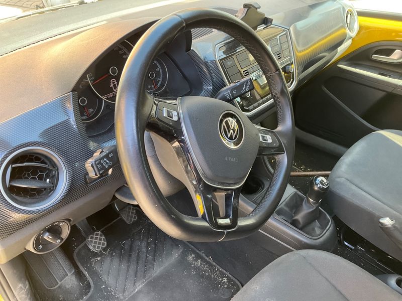 Volkswagen up! 1.0 Black Style 2020 – снимка 29