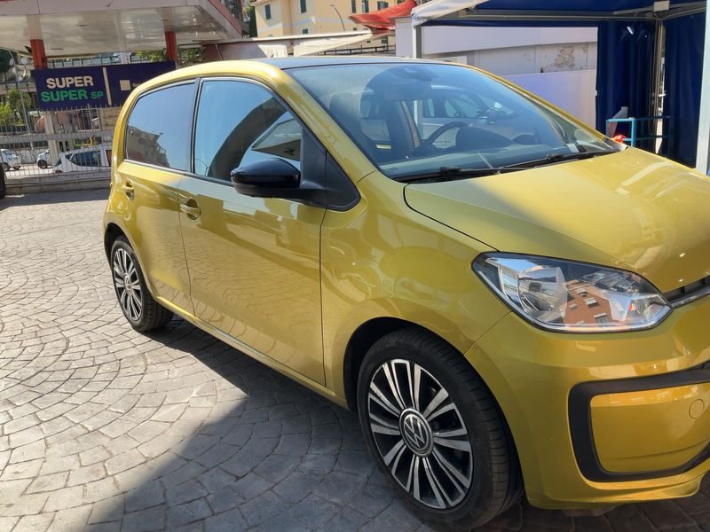 Volkswagen up! 1.0 Black Style 2020 – снимка 12