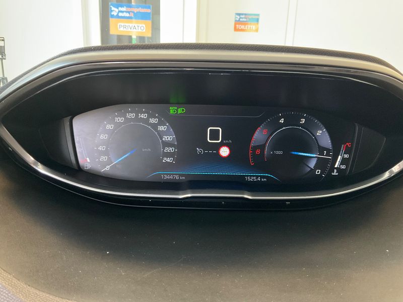 Peugeot 3008 1.5 Blue-HDi GT Line 2018 – снимка 18