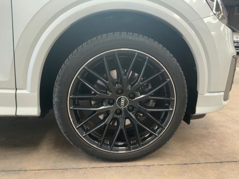 Audi Q2 2.0 TFSI quattro Sport 2018 – снимка 11