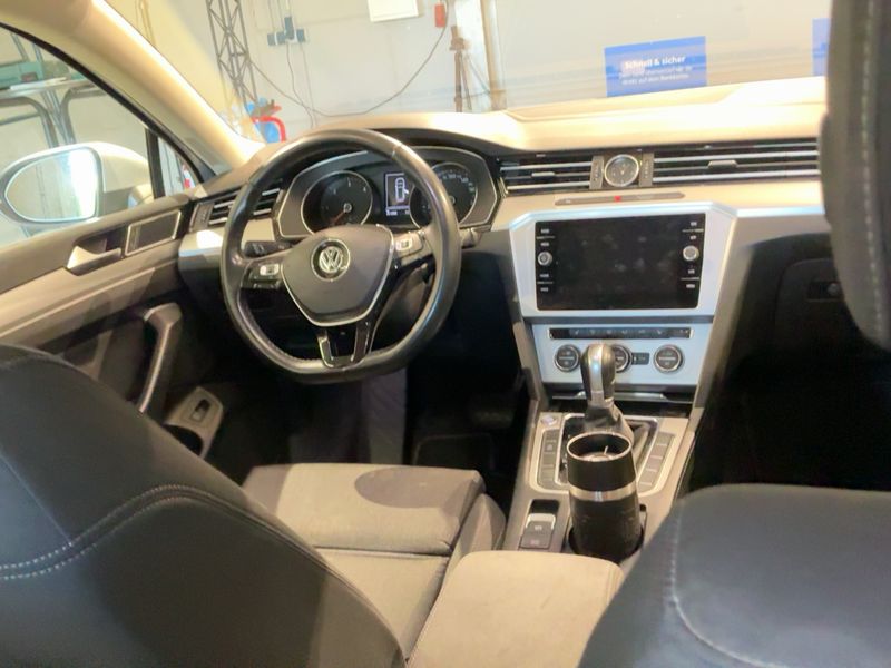 Volkswagen Passat 2.0 TDI Comfortline BlueMotion Tech 2019 – снимка 17