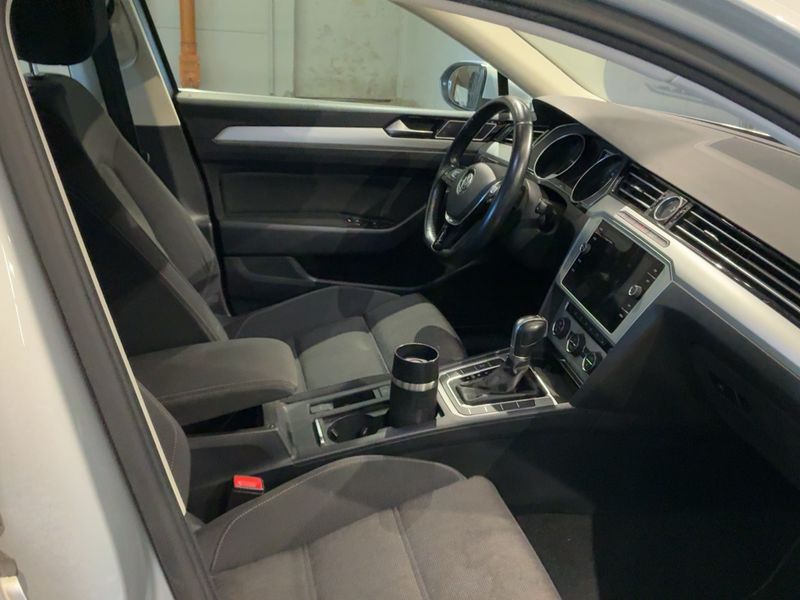 Volkswagen Passat 2.0 TDI Comfortline BlueMotion Tech 2019 – снимка 16