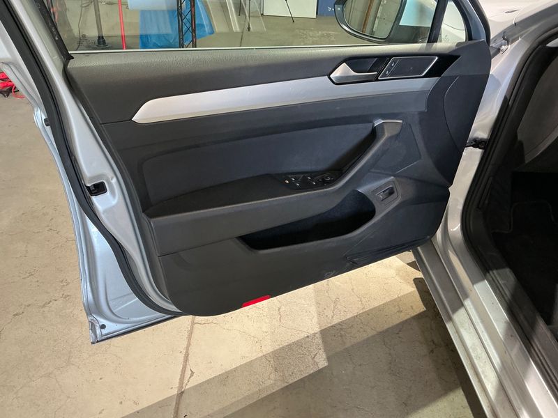 Volkswagen Passat 2.0 TDI Comfortline BlueMotion Tech 2019 – снимка 24