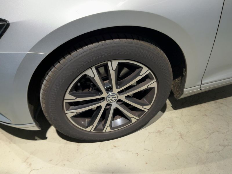 Volkswagen Passat 2.0 TDI Comfortline BlueMotion Tech 2019 – снимка 3