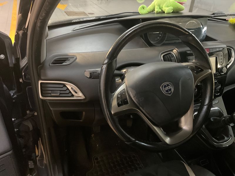 Lancia Ypsilon 1.2 Gold 2017 – снимка 29