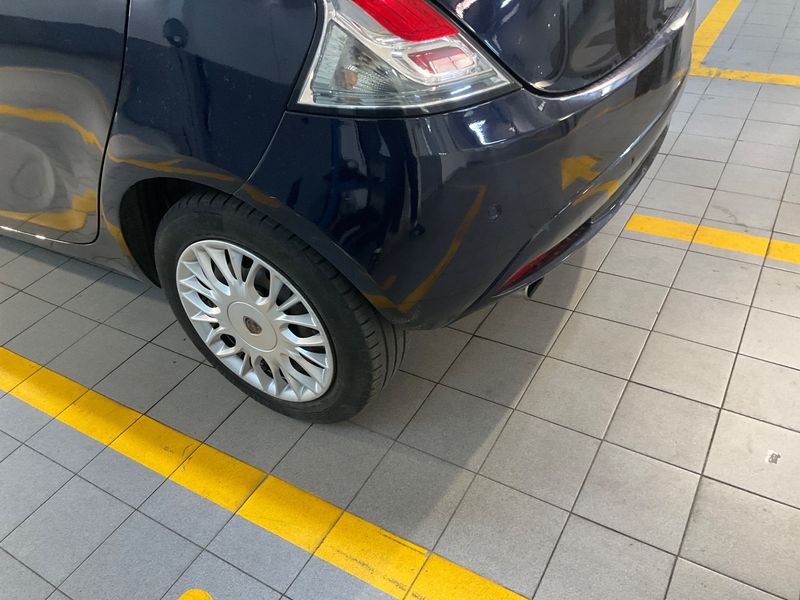 Lancia Ypsilon 1.2 Gold 2017 – снимка 33
