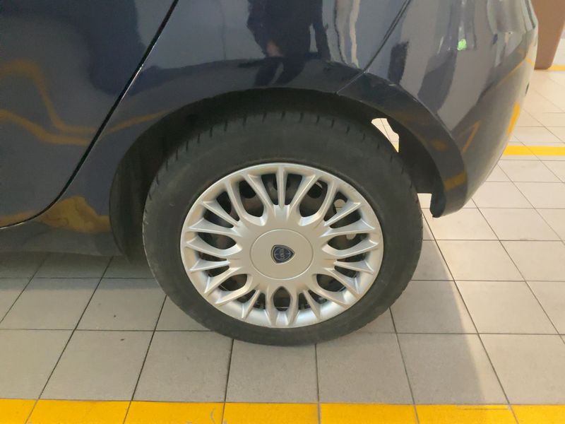 Lancia Ypsilon 1.2 Gold 2017 – снимка 5