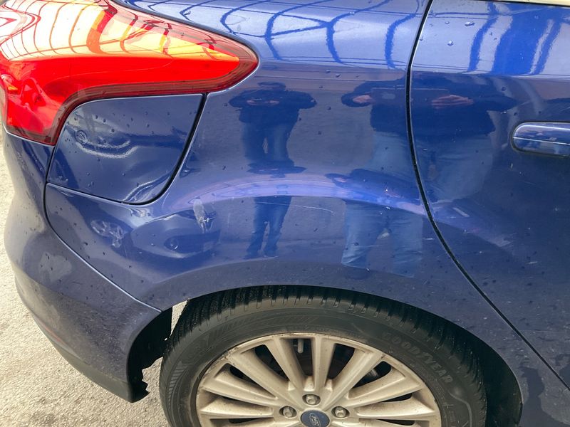 Ford Focus 1.0 EcoBoost Titanium 2015 – снимка 21