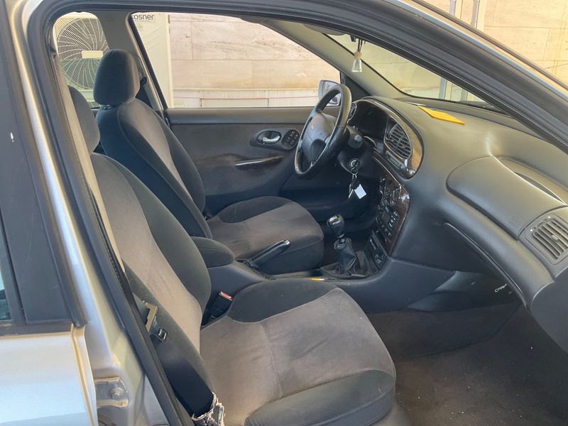 Ford Mondeo 2.0 Ghia 2000 – снимка 3