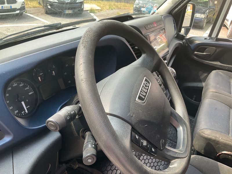 Iveco Daily 3.0 Diesel HKa 35 S V Radstand 3520 2019 – снимка на щета