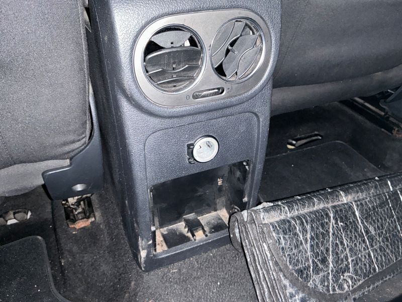 Volkswagen Tiguan 2.0 TDI Sport & Style 4Motion 2008 – снимка 26
