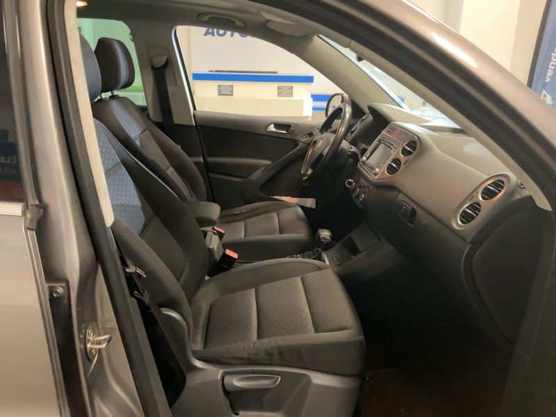 Volkswagen Tiguan 2.0 TDI Sport & Style 4Motion 2008 – снимка 16