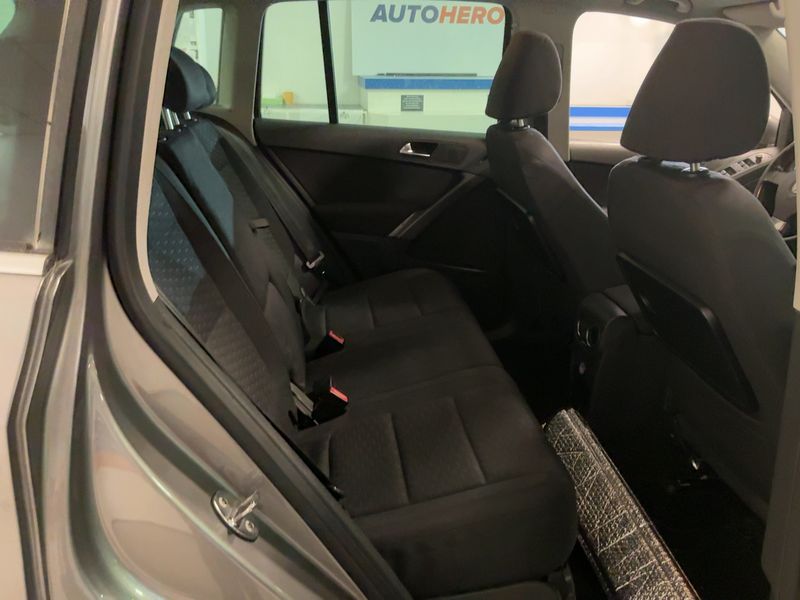 Volkswagen Tiguan 2.0 TDI Sport & Style 4Motion 2008 – снимка 19