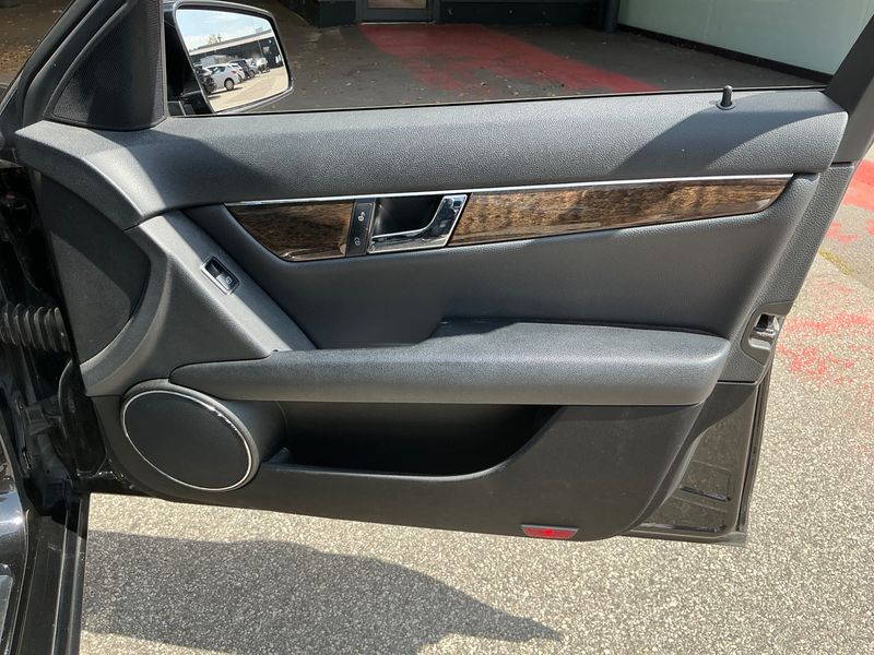 Mercedes-Benz C-Klasse C 220 CDI T BlueEfficiency Elegance 2010 – снимка 30