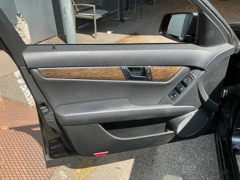 Mercedes-Benz C-Klasse C 220 CDI T BlueEfficiency Elegance 2010 – снимка 34
