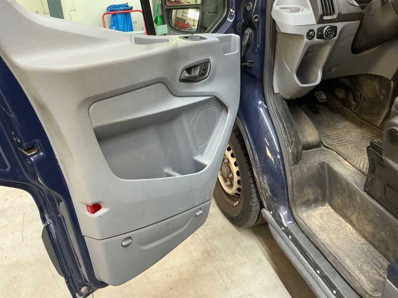 Ford Transit 2.2 TDCi 350 L2 Einzelkabine 2015 – снимка 27
