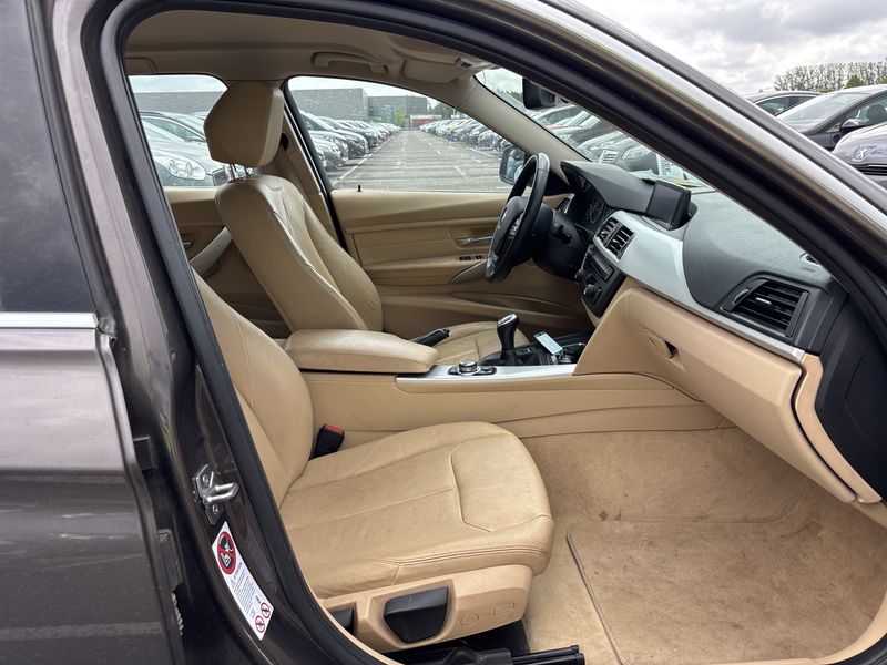 BMW 3er 320d 2013 – снимка 10
