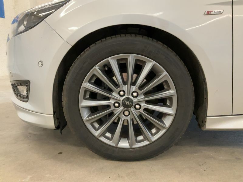 Ford Focus 1.0 EcoBoost ST-Line 2018 – снимка 3