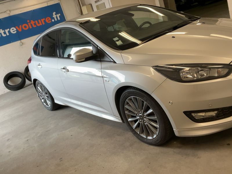 Ford Focus 1.0 EcoBoost ST-Line 2018 – снимка 12