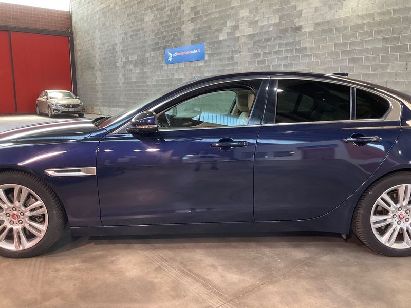 Jaguar XE 20d S 2019 – снимка 4