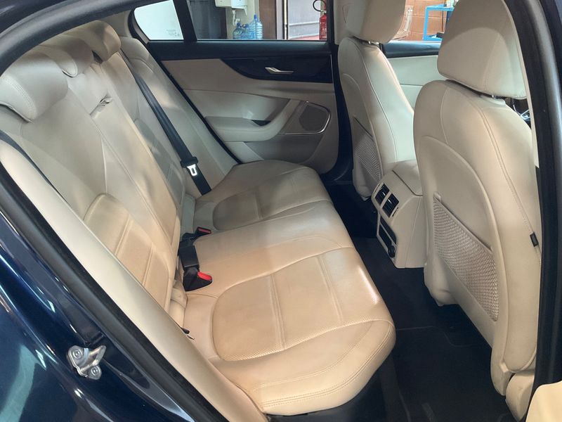 Jaguar XE 20d S 2019 – снимка 19