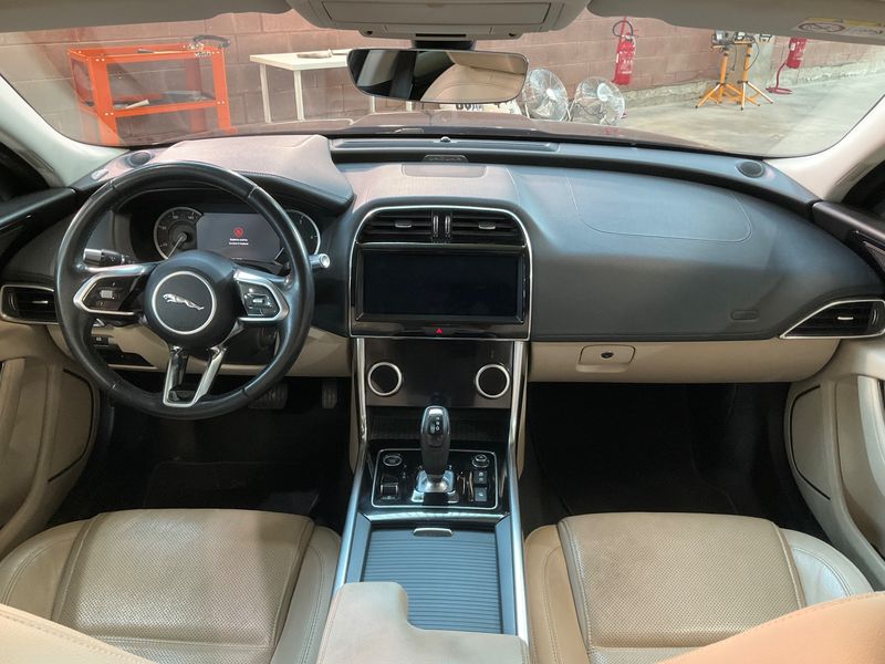 Jaguar XE 20d S 2019 – снимка 17