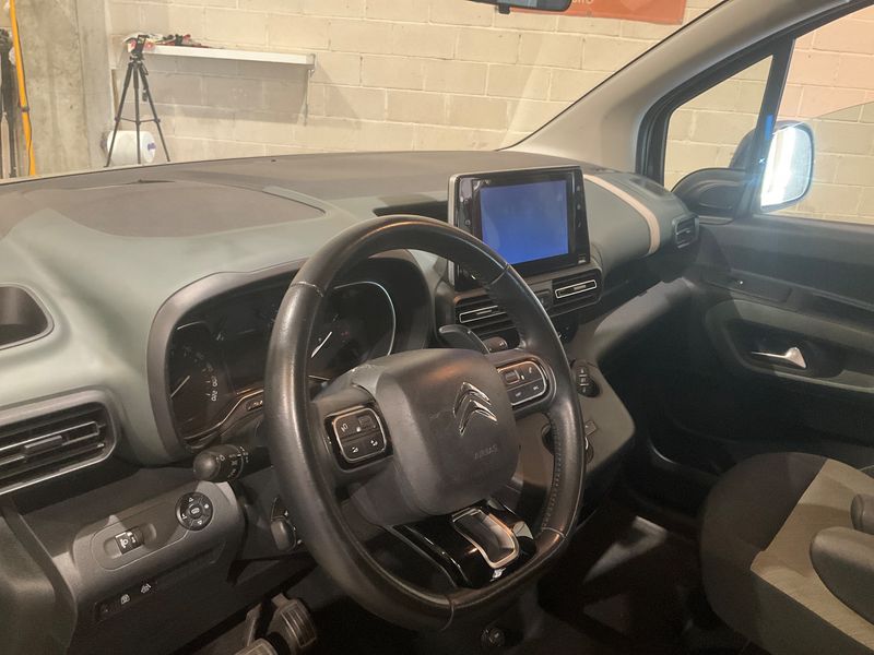 Citroen Berlingo 1.5 Blue-HDi Shine XL 2019 – снимка 33