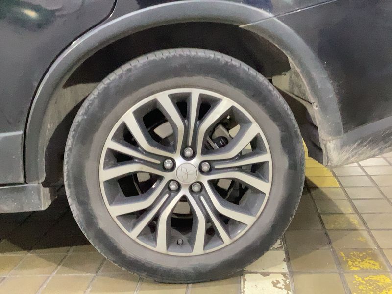Mitsubishi Outlander 2.2 DI-D Kaiteki 4WD 2015 – снимка 5
