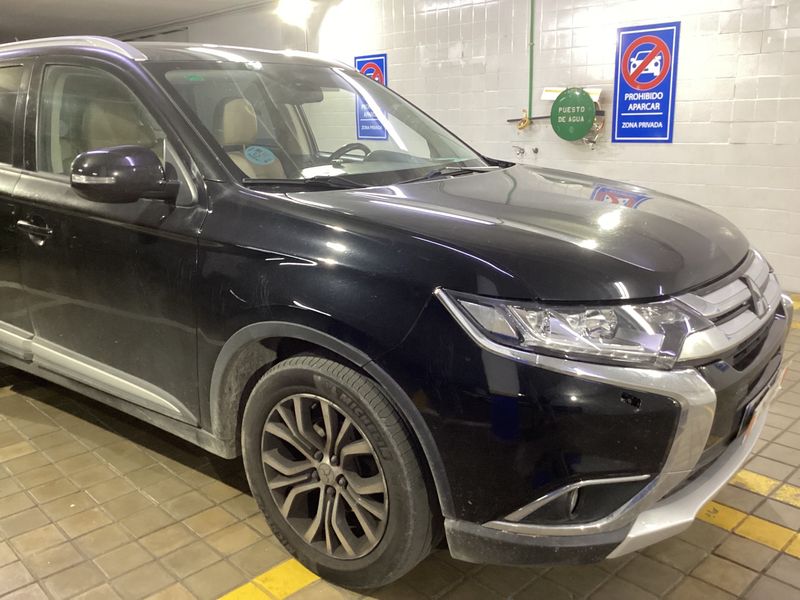 Mitsubishi Outlander 2.2 DI-D Kaiteki 4WD 2015 – снимка 12