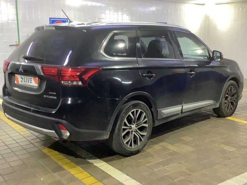 Mitsubishi Outlander 2.2 DI-D Kaiteki 4WD 2015 – снимка 8