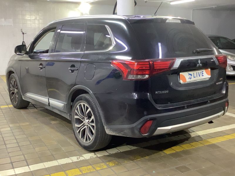 Mitsubishi Outlander 2.2 DI-D Kaiteki 4WD 2015 – снимка 6