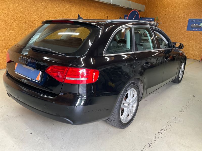 Audi A4 1.8 TFSI Ambiente 2009 – снимка 2
