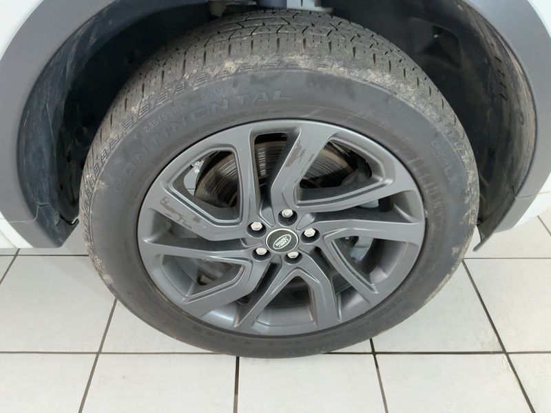 Land Rover Discovery Sport 2.0 HSE 2018 – снимка 11