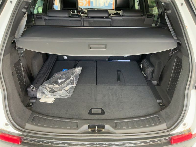Land Rover Discovery Sport 2.0 HSE 2018 – снимка 16