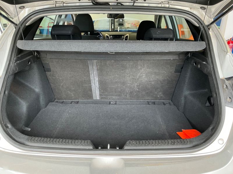 Hyundai i30 1.6 GDI YES! 2016 – снимка 15