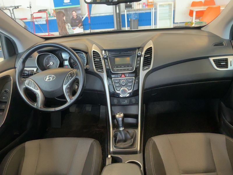 Hyundai i30 1.6 GDI YES! 2016 – снимка 17