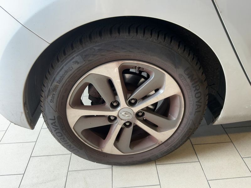 Hyundai i30 1.6 GDI YES! 2016 – снимка 9