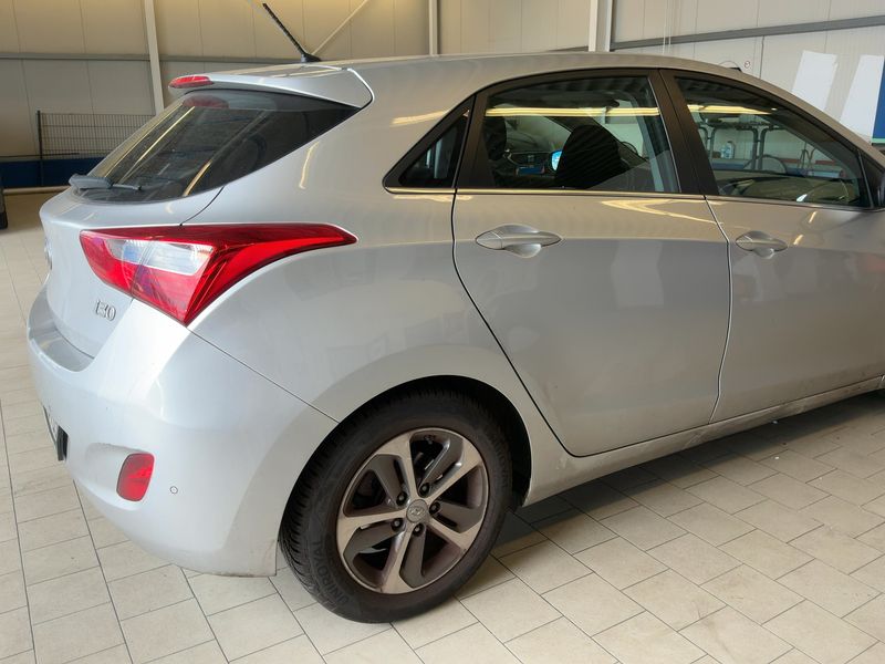 Hyundai i30 1.6 GDI YES! 2016 – снимка 8