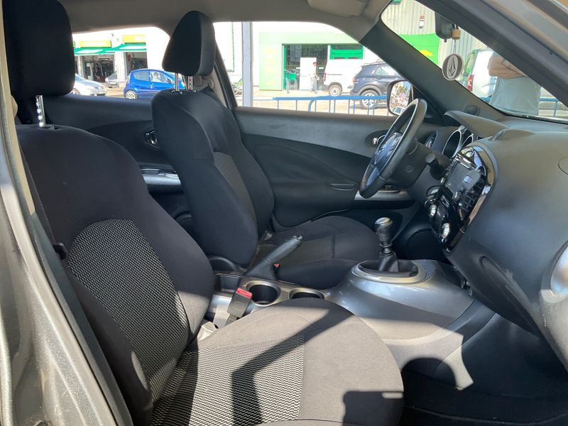 Nissan Juke 1.2 N-Vision 2016 – снимка 16