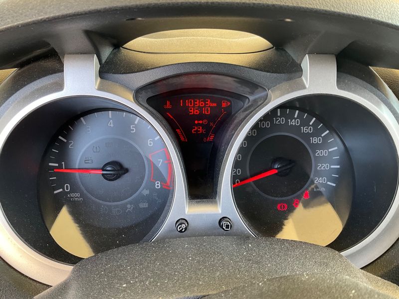 Nissan Juke 1.2 N-Vision 2016 – снимка 18