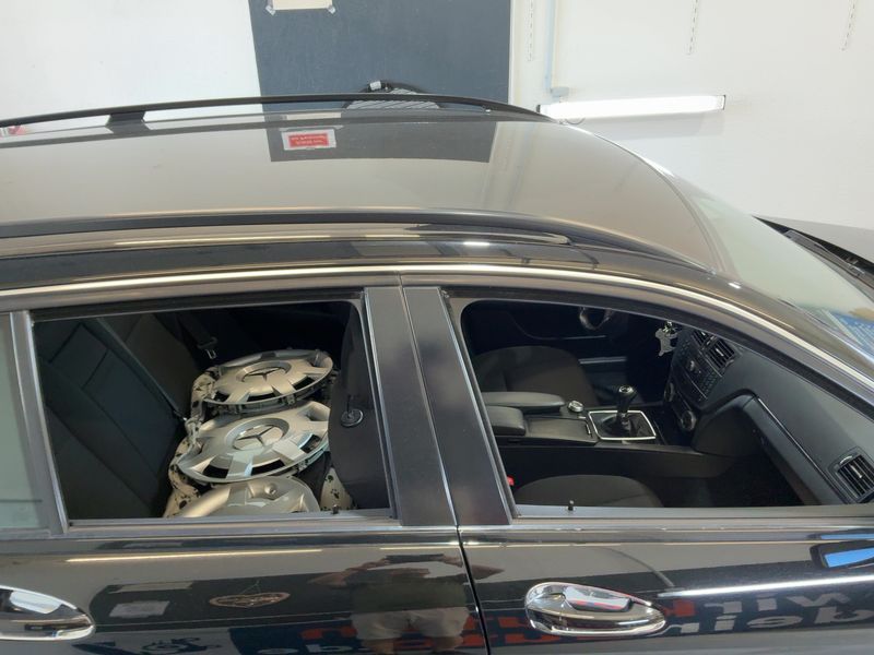 Mercedes-Benz C-Klasse C 220 CDI T Classic 2009 – снимка 13