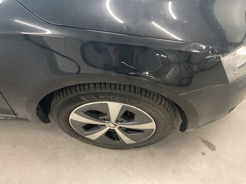 Skoda Octavia 1.6 TDI GreenLine 2015 – снимка 21